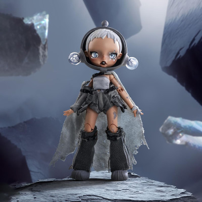 Boîte mystère (blind box) de la collection de figurines SKULLPANDA Mirage.